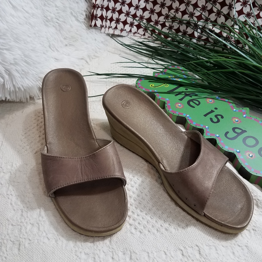 Gravis Women Sandal